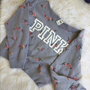 🎀 VS PINK oversized sweater